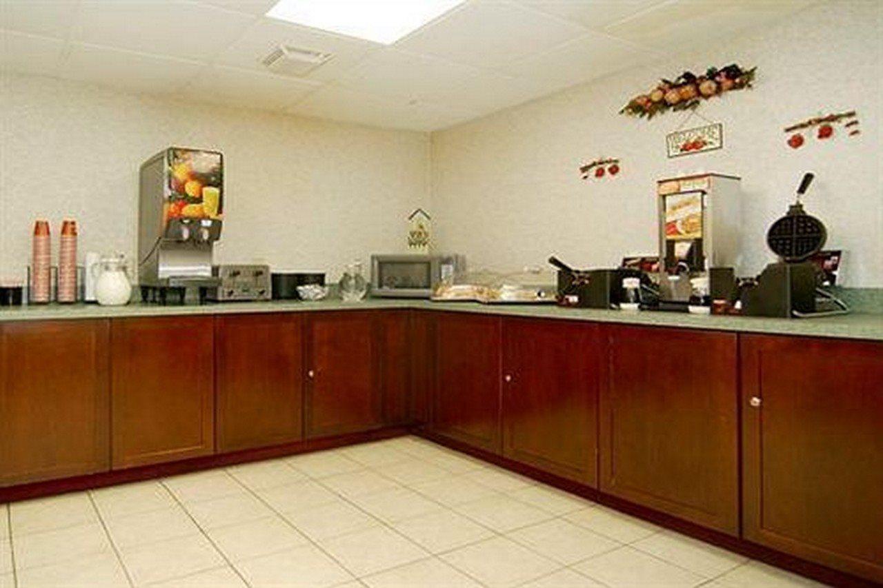 Baymont By Wyndham Bartonsville Poconos מראה חיצוני תמונה