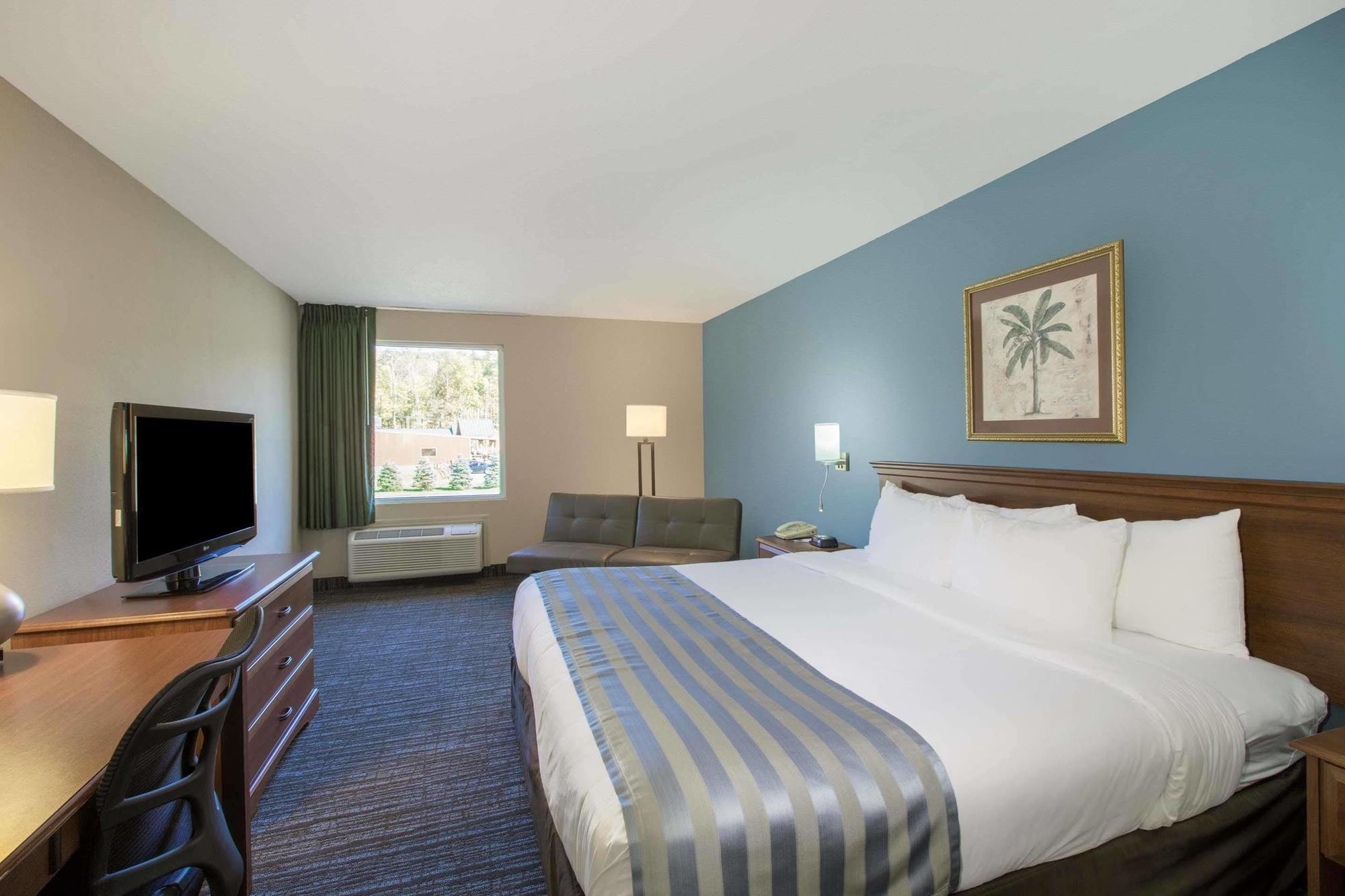 Baymont By Wyndham Bartonsville Poconos מראה חיצוני תמונה