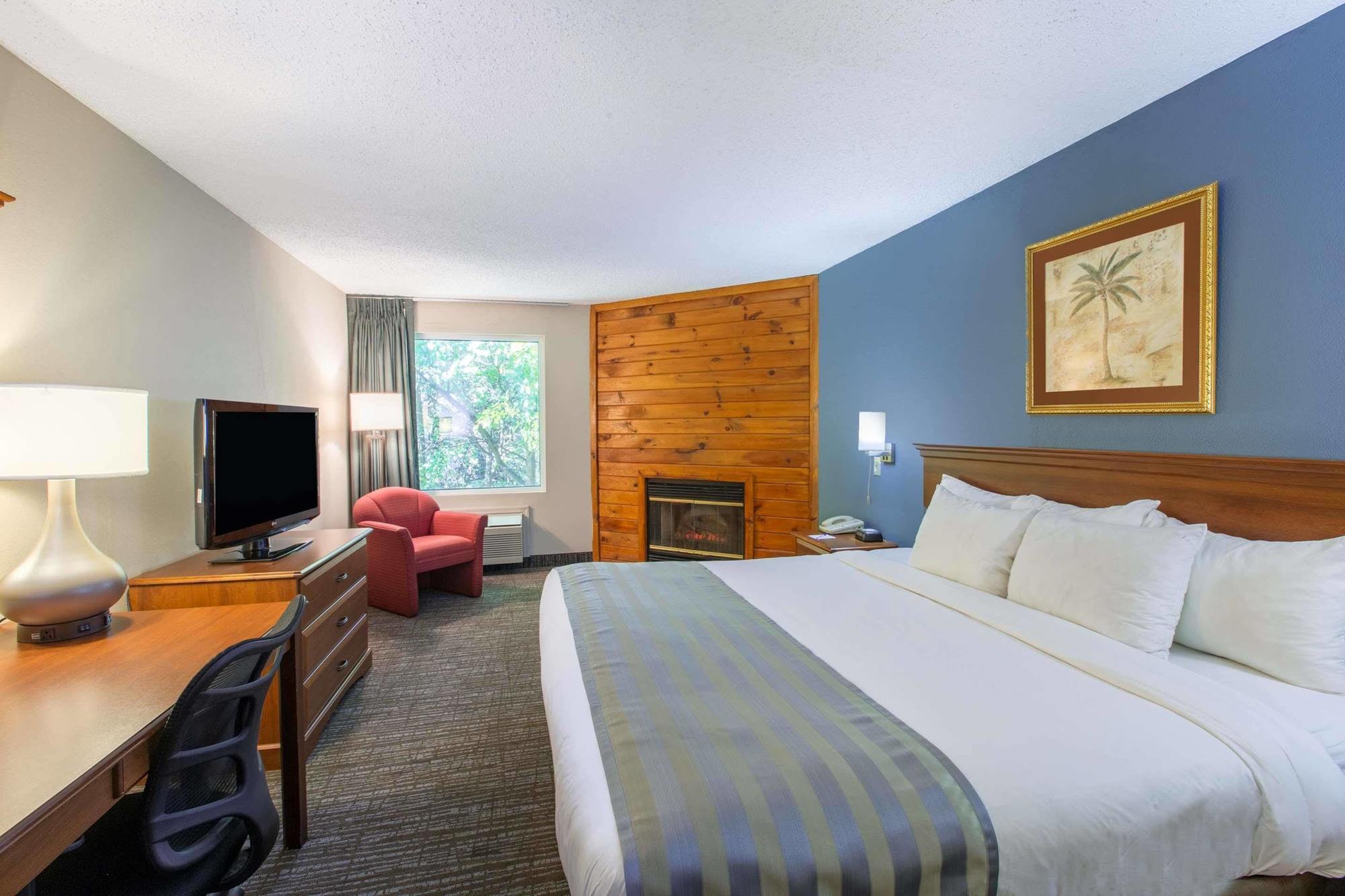 Baymont By Wyndham Bartonsville Poconos מראה חיצוני תמונה